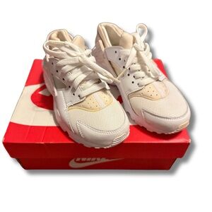 Nike Huarache Run GS White/Beige Youth 4Y